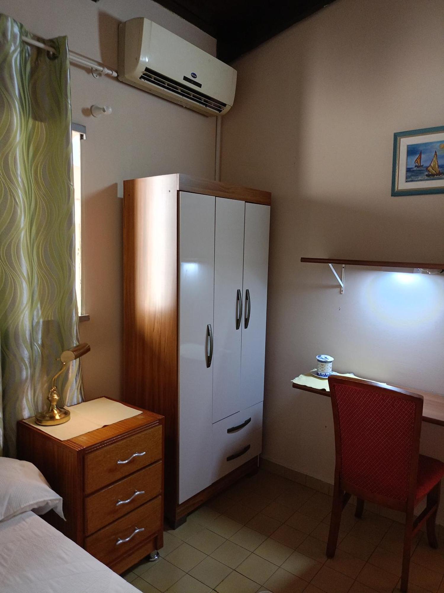 Residencia-Univ Lejlighed Ciudad del Este Eksteriør billede